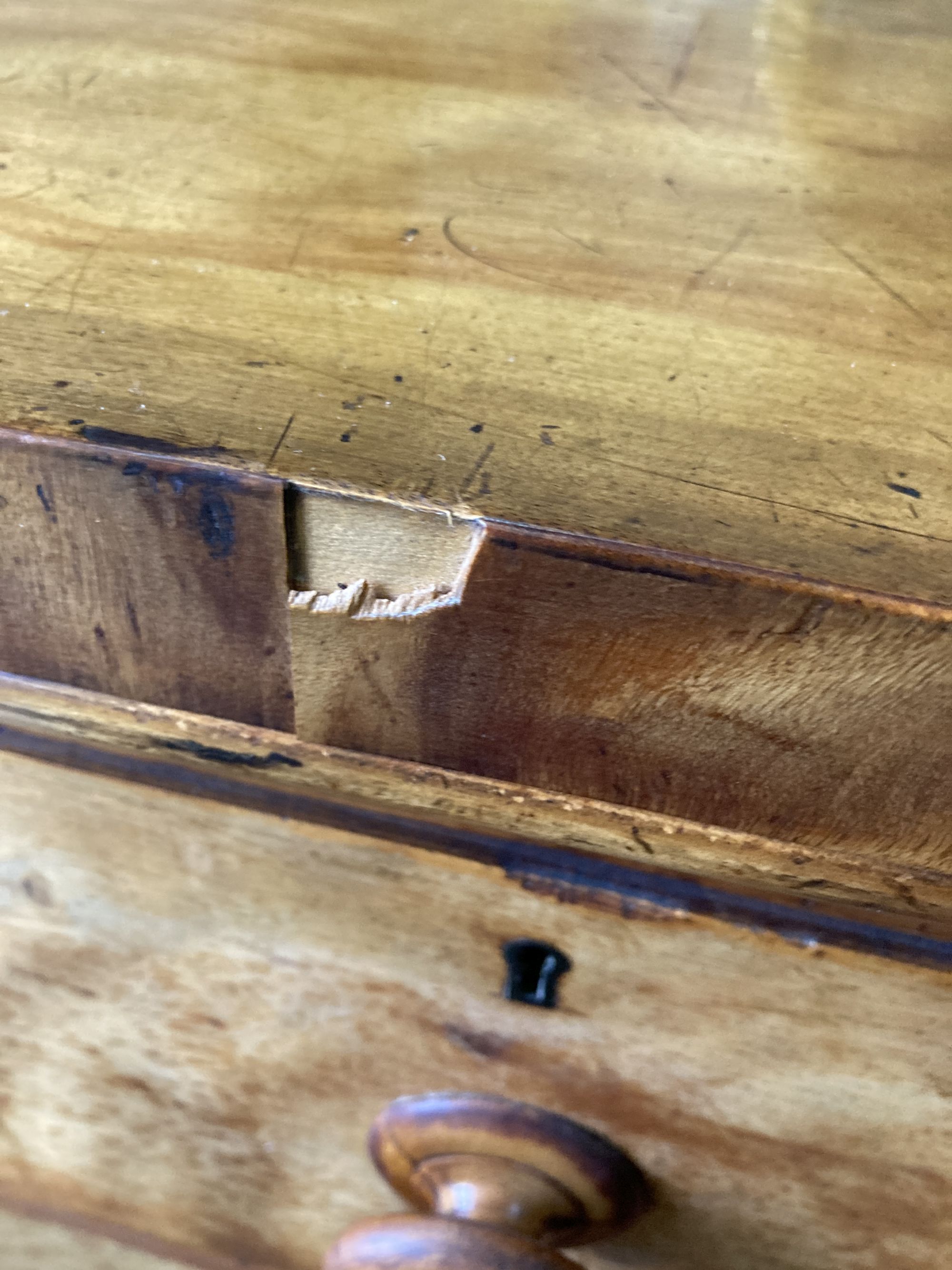 A Victorian satin birch chest of drawers, width 122cm, depth 51cm, height 122cm